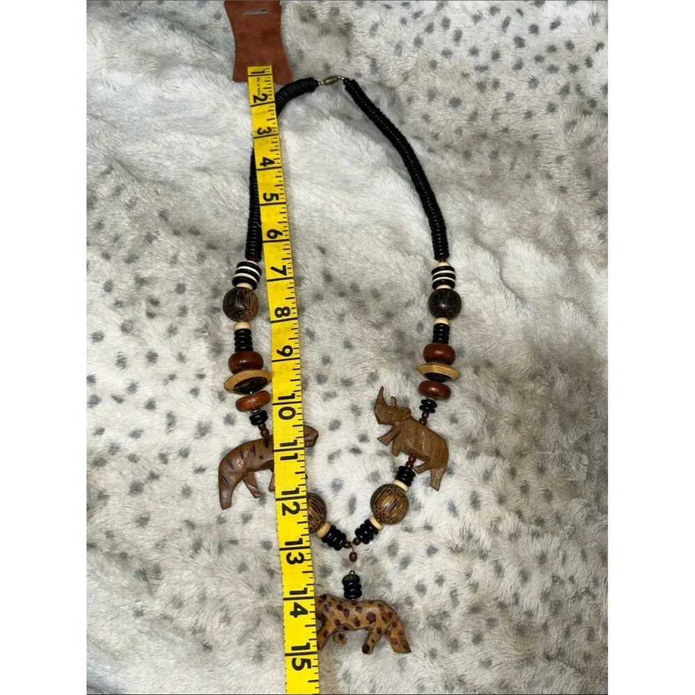 Handcrafted Vintage Wooden Animal Pendant Necklace - Women Jewelry EUC